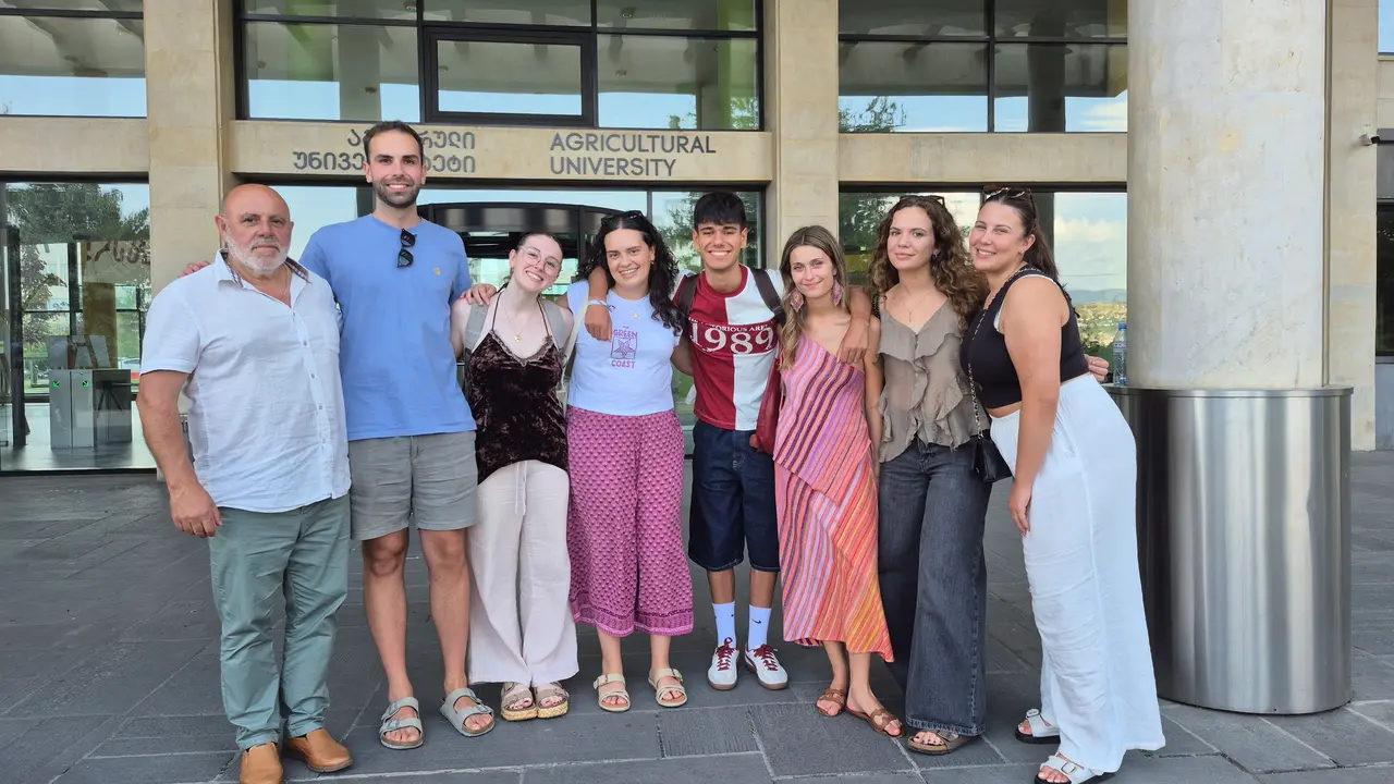 8 laracheses participan na viaxe de intercambio xuvenil en Xeorxia.
