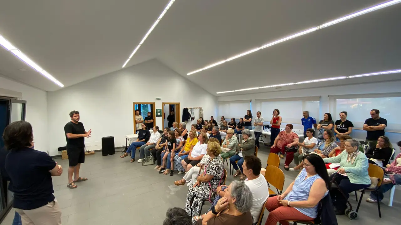 Adro de Vila&ntilde;o presenta o proxecto &ldquo;Mulleres en Rede&rdquo;.