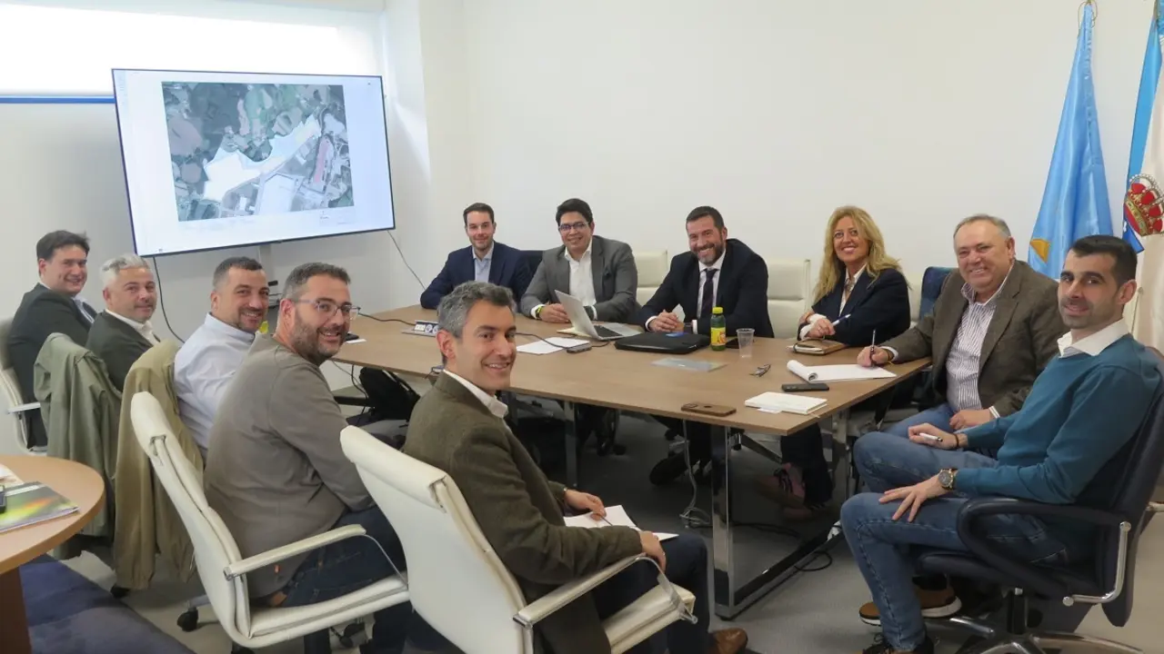 Reunión del Concello da Laracha y SEA.