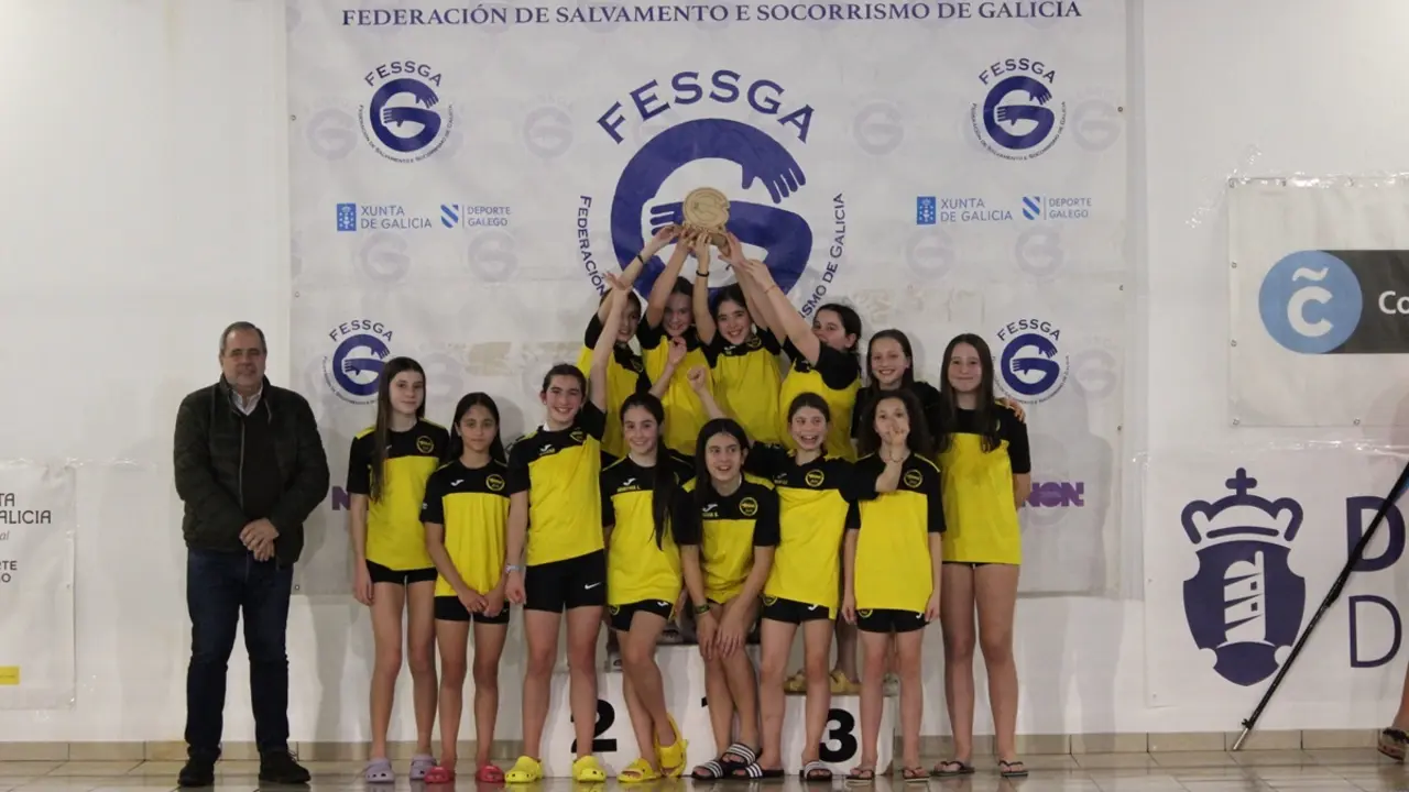 El Club Salvamento Acu&aacute;tico Laracha hace historia en el Campeonato Gallego Infantil.