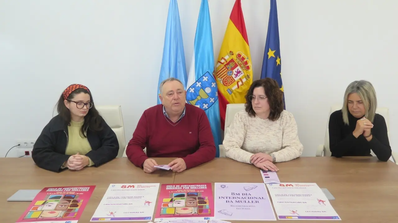 Presentaci&oacute;n del Programa del 8M en A Laracha.