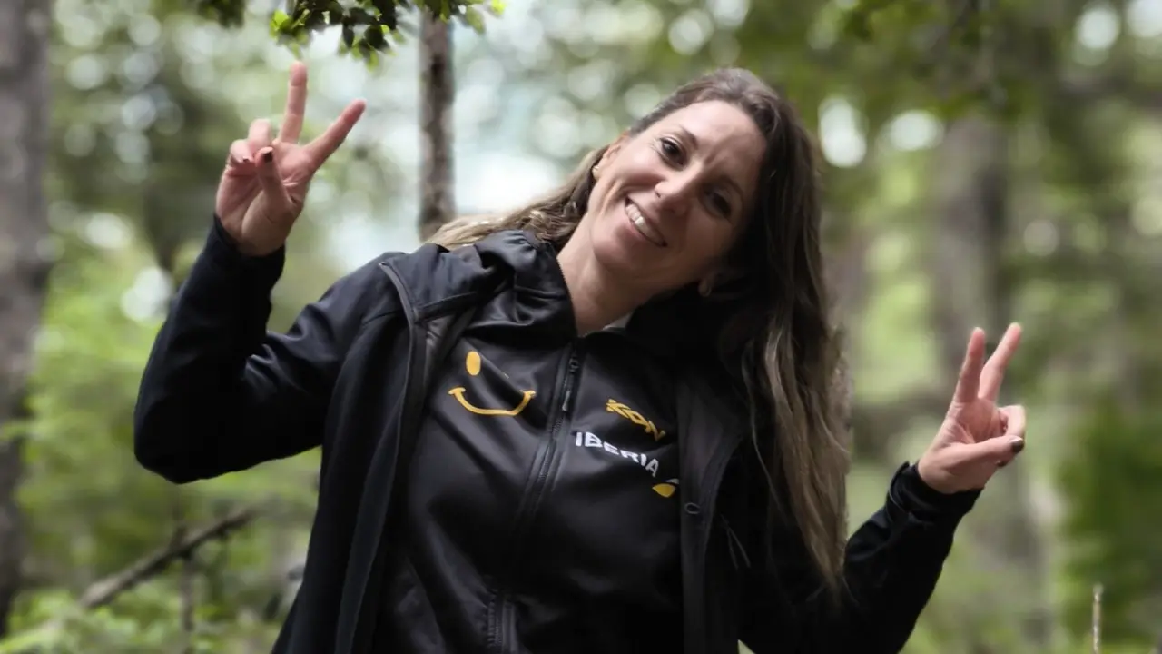 El Club SAL destaca a Luc&iacute;a Gra&ntilde;a como referente femenina en A Laracha.