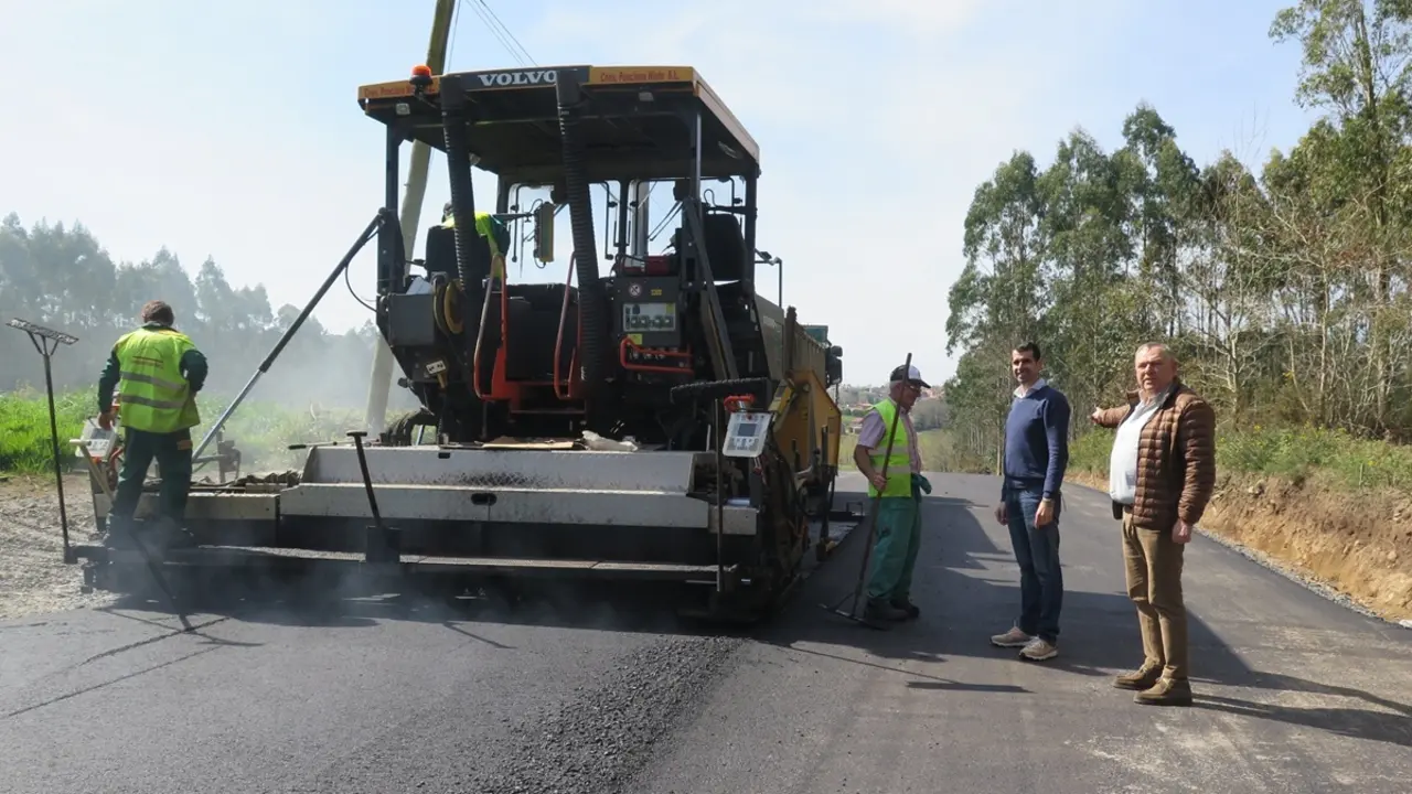 Contin&uacute;an las obras de renovaci&oacute;n integral de la carretera entre Santa Margarita y A Baiuca.