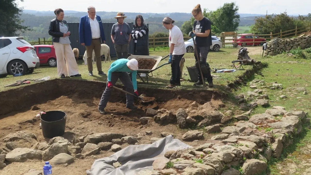 Nueva excavaci&oacute;n arqueol&oacute;gica en el Castro de Montes Claros.