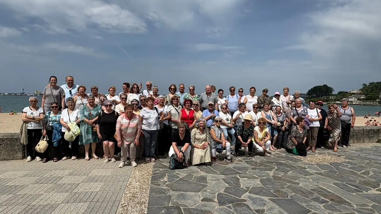 Excursi&oacute;n de fin de curso de la actividad de alfabetizaci&oacute;n y memoria.